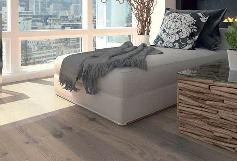 Parquet flotante en espiga de Scheucher